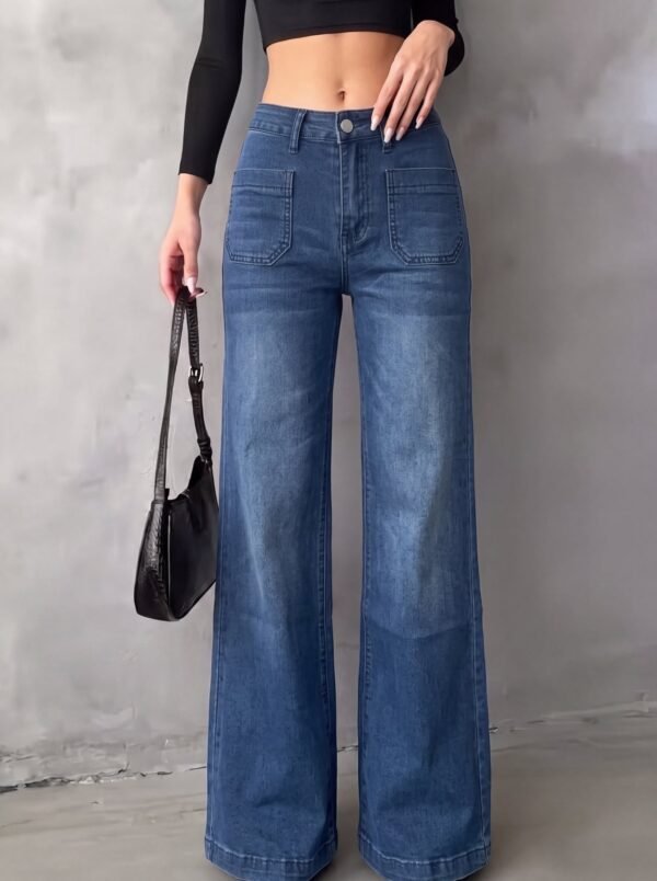 Relaxed Wide Leg Jeans