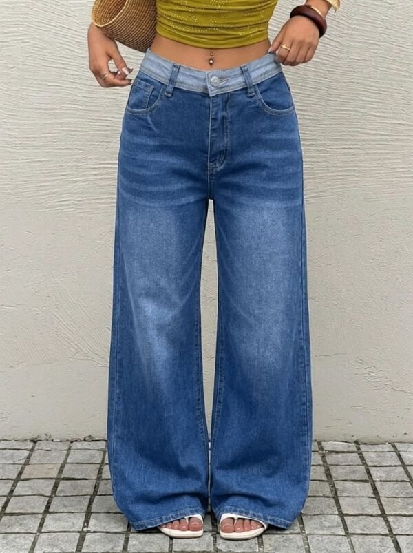 Relaxed Wide Leg Jeans