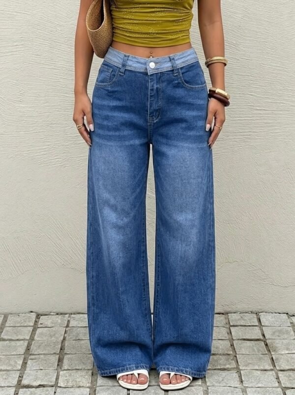 Relaxed Wide Leg Jeans